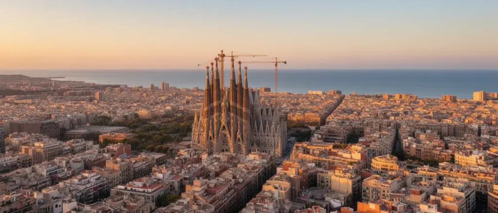 Panorama Barcelony z widokiem na Sagradę Familię - przewodnik barcelona gdzie oglądać najlepsze atrakcje miasta