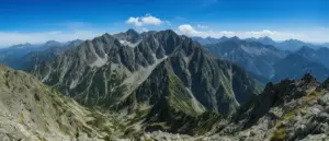 Szczyty tatrzańskie – panorama górskich szczytów w polskich Tatrach z charakterystycznymi skalnymi formacjami