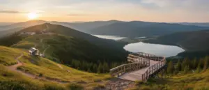 Malowniczy krajobraz górski idealny dla turystyki aktywnej w Polsce z szlakami turystycznymi i nowoczesną infrastrukturą