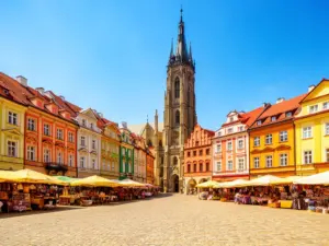 Rynek w Tarnowie - miasto gdzie wakacje pl tarnów oferuje najlepsze oferty turystyczne dla mieszkańców Małopolski