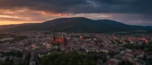 Panorama Wałbrzycha u podnóża Gór Sowich - idealne miejsce na wałbrzych noclegi w sercu Dolnego Śląska
